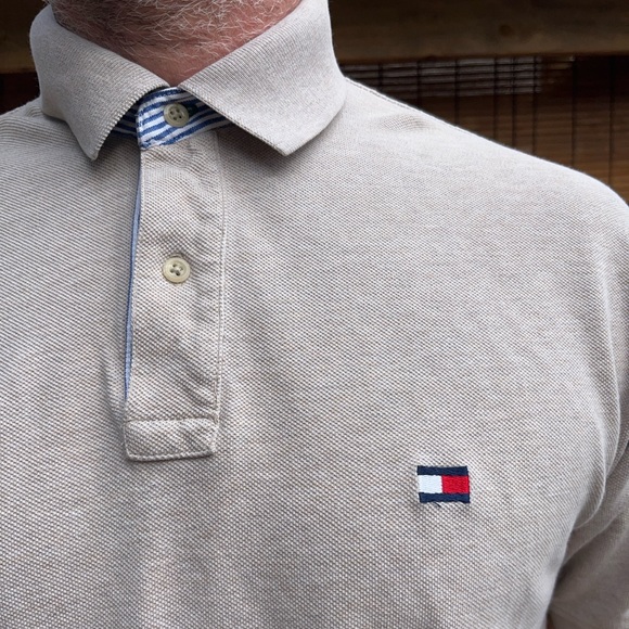 Vintage 90s Beige Pique Tommy Hilfiger Polo - Picture 2 of 7